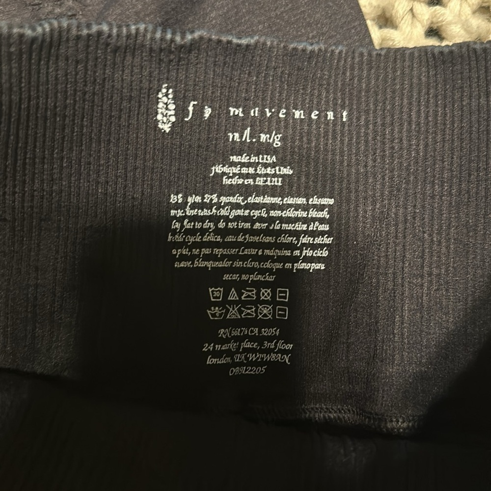 NWOT Free People Movement good karma legging and bra top bundle M/L - Picture 6 of 9
